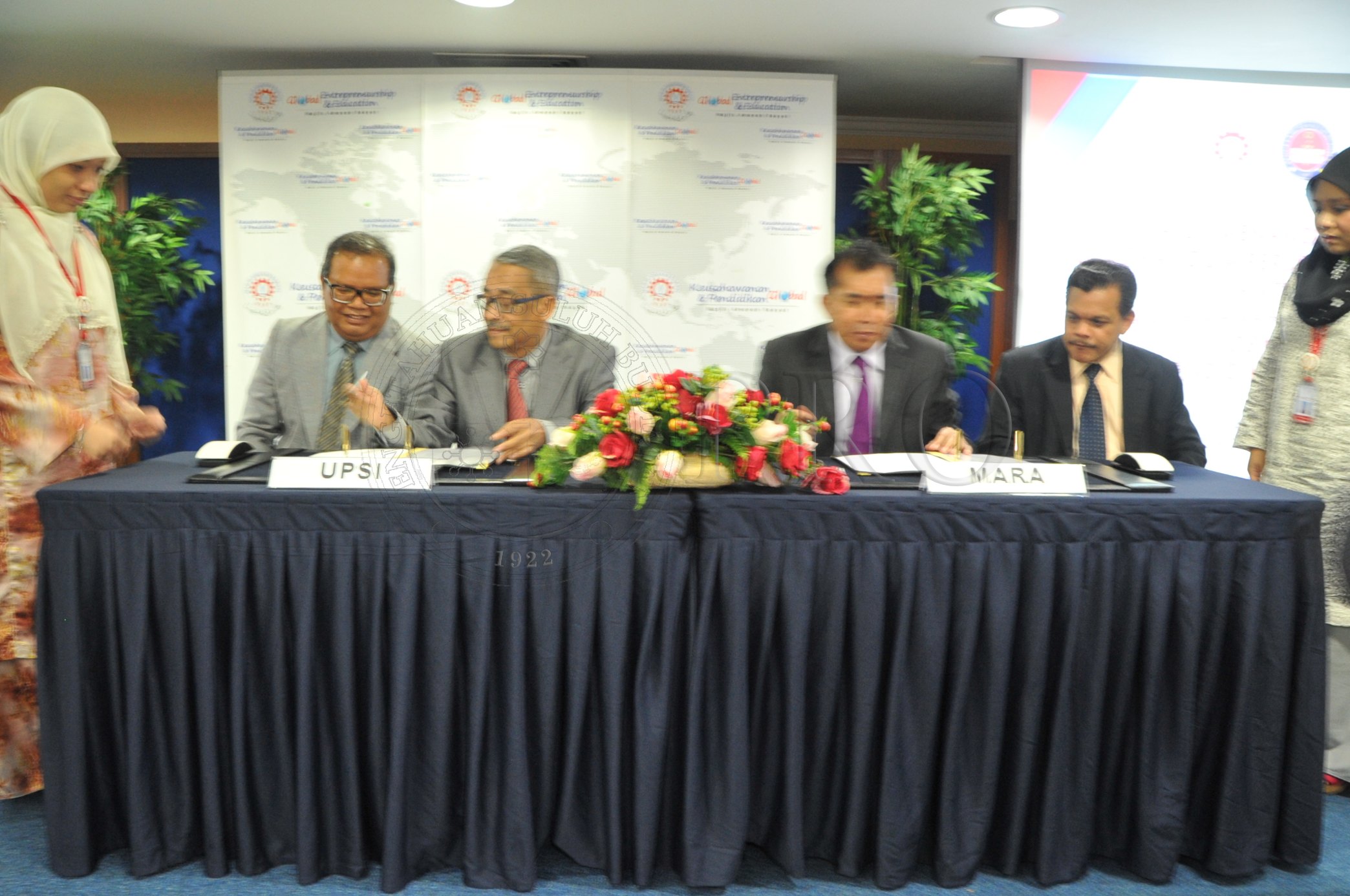 PRO 14 37 MARA PRO 4730